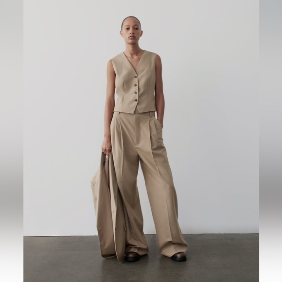 Zara pleated pants ZW collection - Picture 3 of 12